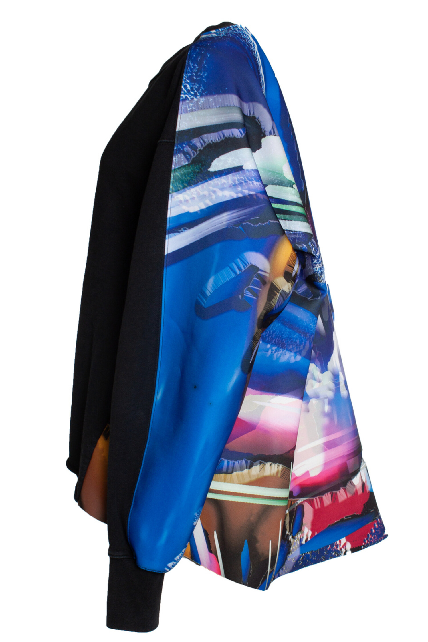 ★MAINBOOTH★Traveler Oversized Punching Sweater(NV)★正規品 Star Dust Sweater by Perfect Moment | Rent the Runway