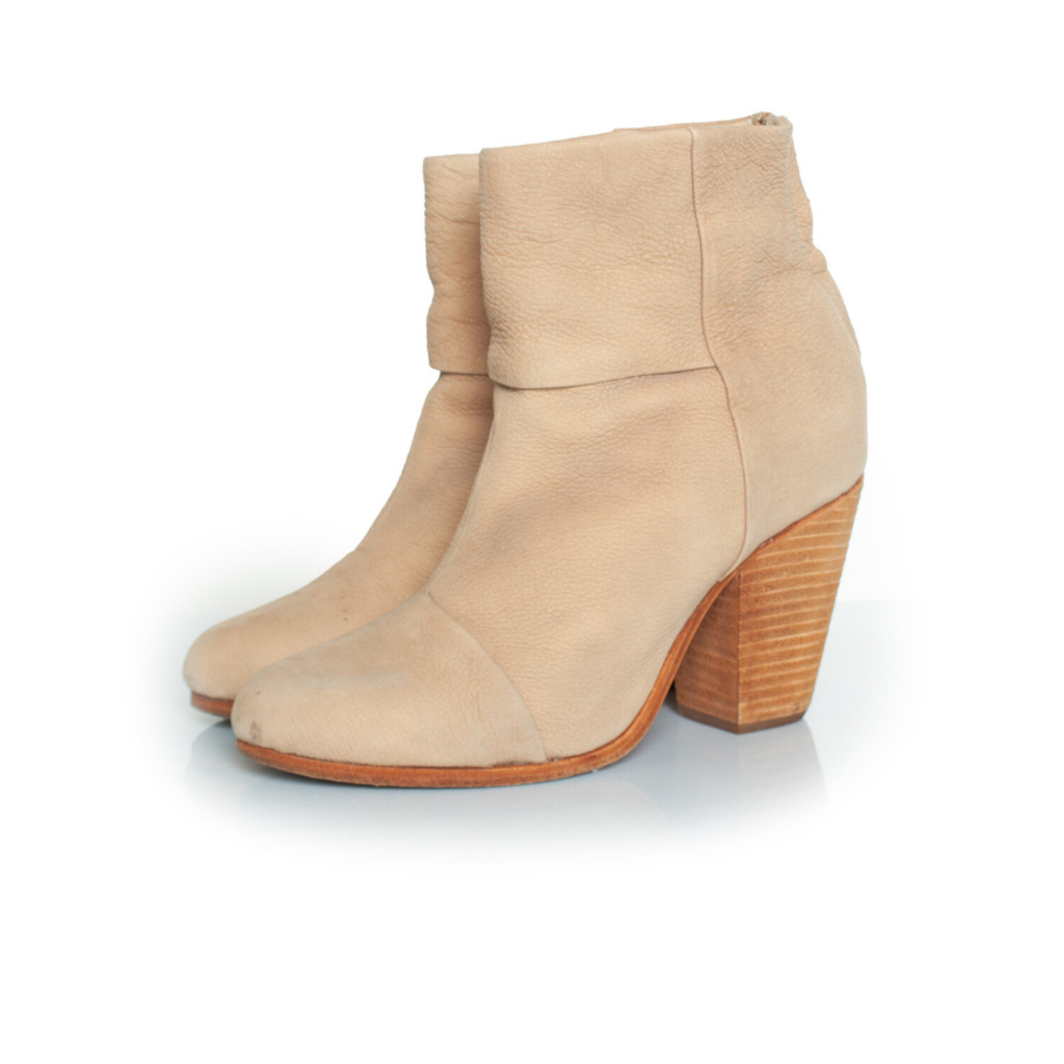 Newbury boot deals