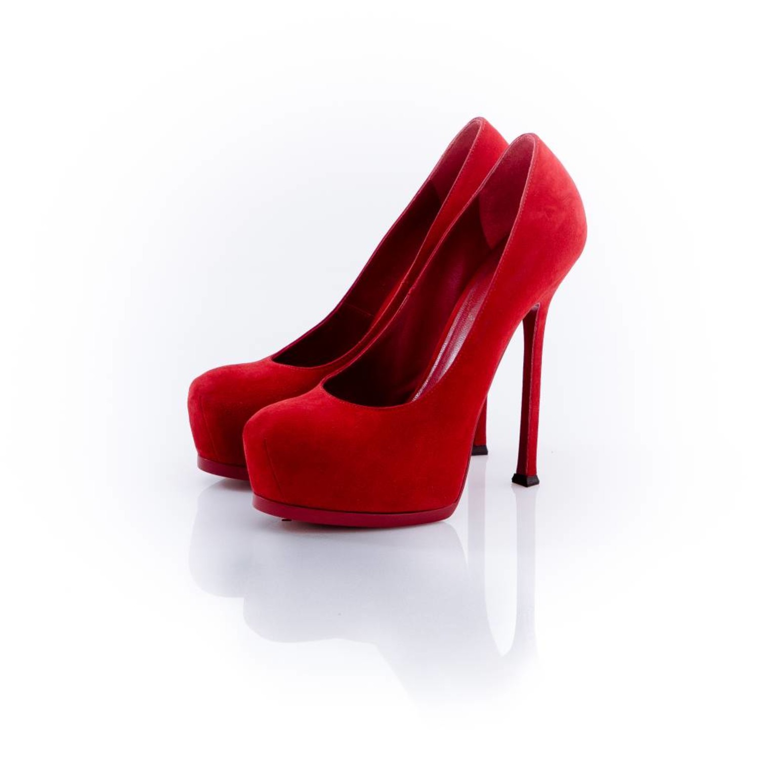 Yves Saint Laurent, red Tribtoo platform pumps. - Pieces