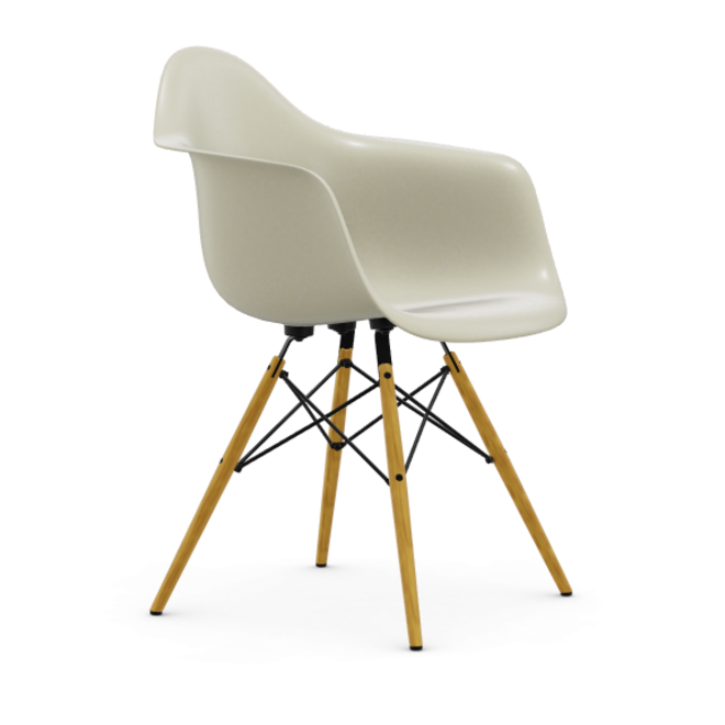 Eames Fiberglass Armchair DAW