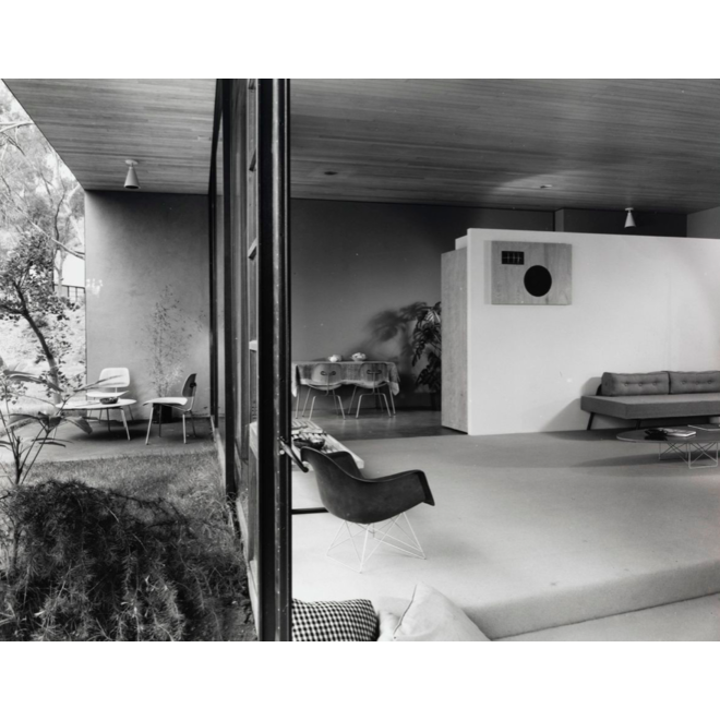 Eames Fiberglass Armchair LAR - verchroomd