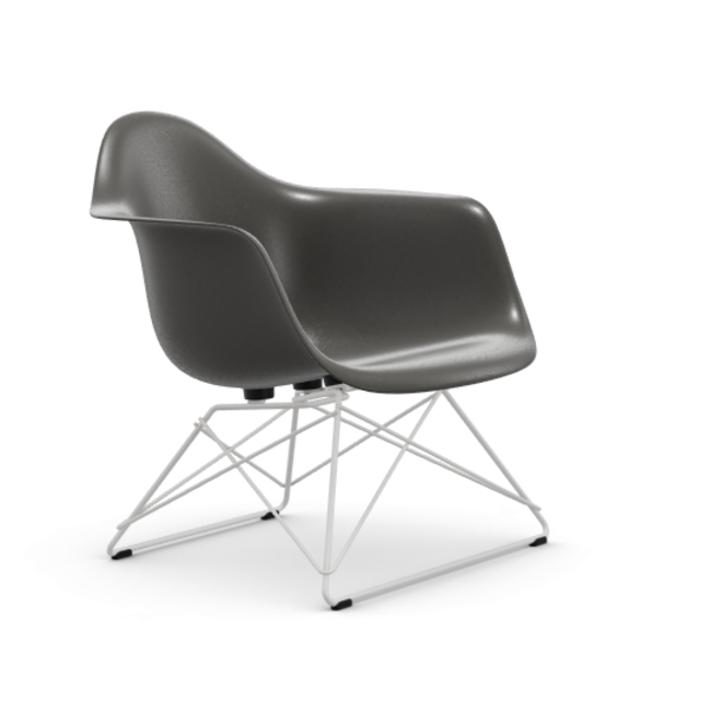 Eames Fiberglass Armchair LAR - wit