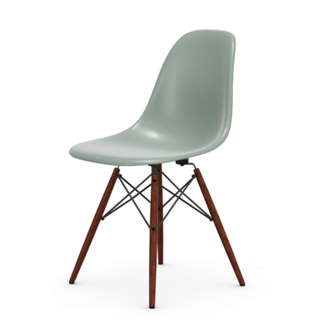 Eames Fiberglass Side chair DSW - esdoorn donker