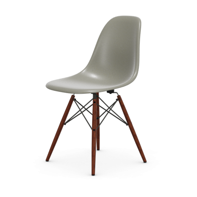 Eames Fiberglass Side chair DSW - esdoorn donker