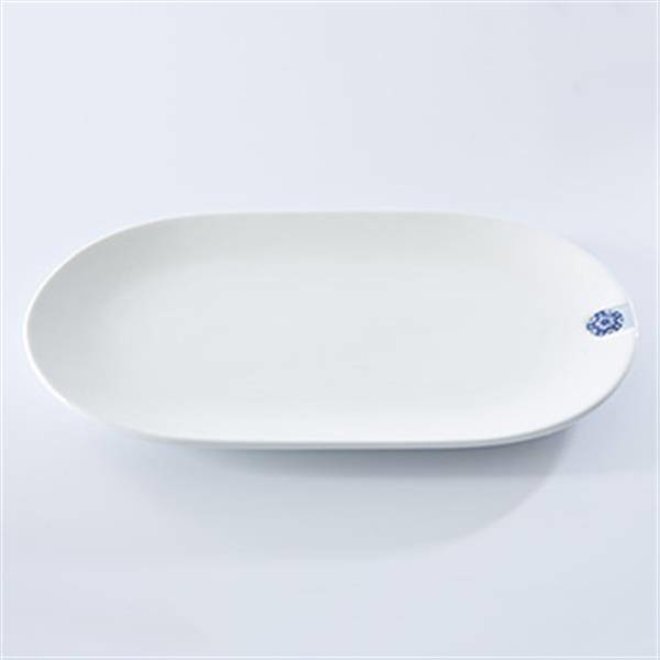 Touch of Blue plate oval