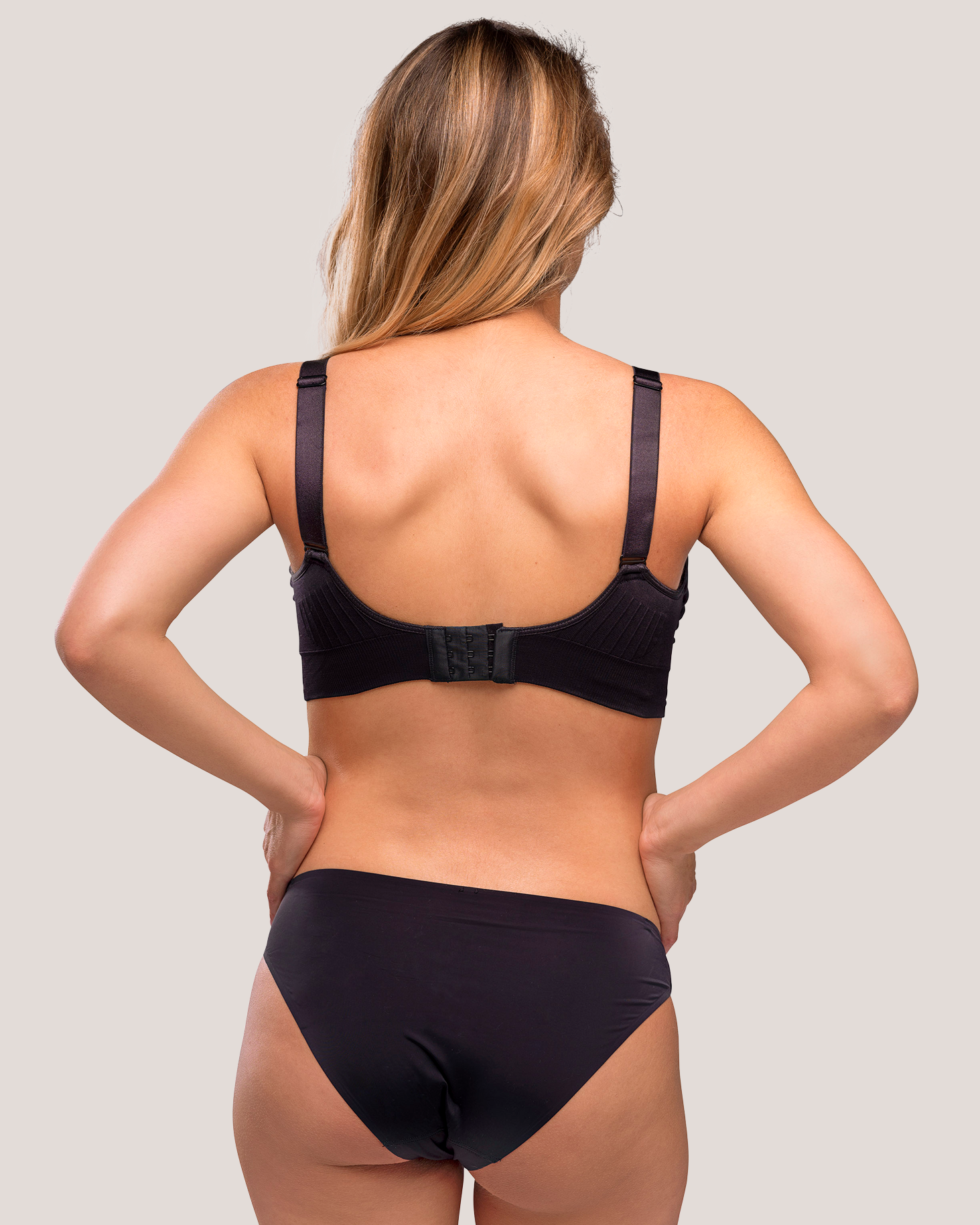 Carriwell Carriwell Meegroei- & Voedingsbh Padded - Zwart