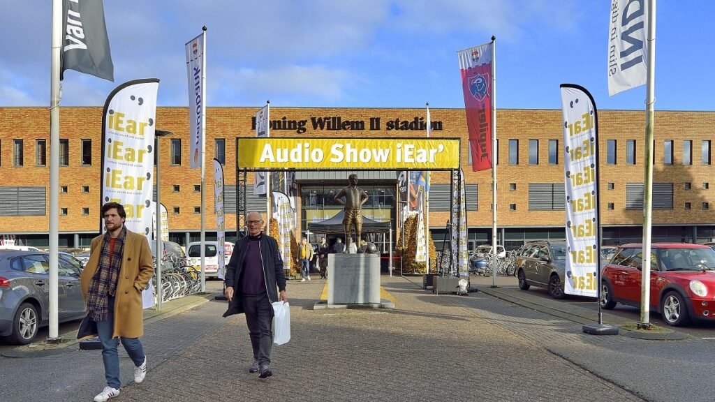 CD Vinyl 4 U op de Audio Show iEar' 2023