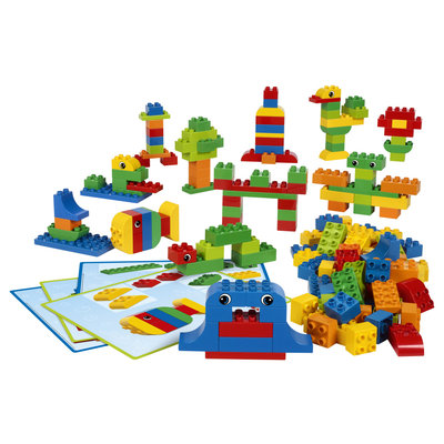 LEGO DUPLO Play Table with 4 chairs and 144 DUPLO building bricks ...