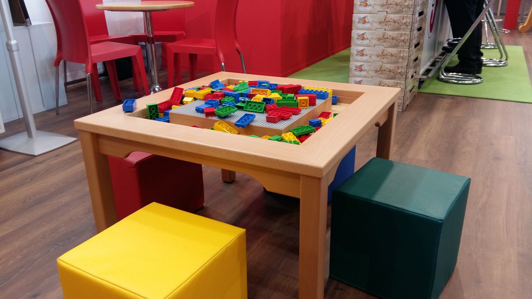 Table de jeu Lego pour enfants Duplo avec nom en bois personnalisée idée  cadeau Boîte Lego Espace de rangement, étagère compatible Lego® Classic -   France