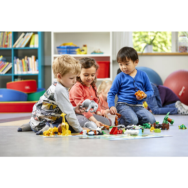 DUPLO Animals around the world