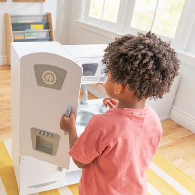 Cuisine en bois blanche pour enfants