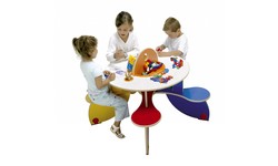 Kinderspieltisch