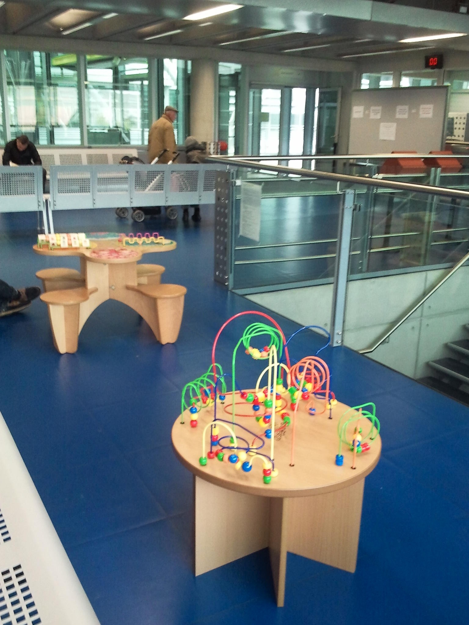 Round wooden bead activity table for children - KinderSpell