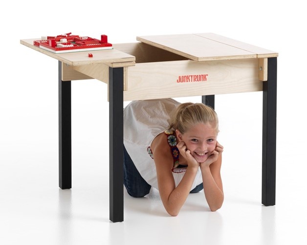 Houten speeltafel met opbergruimte - kindertafels van hout met stoeltjes of zitbanken