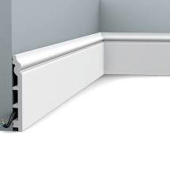 SX118 Plint Orac Luxxus Collectie L200 x H14 x D1,8cm