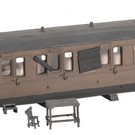 Ratio Ratio Trackside Series 501, als schuur gebruikte buiten dienst gestelde wagon (schaal H0/00)