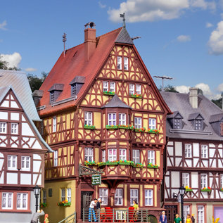 Kibri Kibri 38902 Haus mit Erker in Miltenberg (Spur H0)