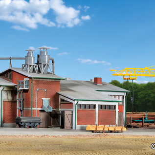 Kibri Kibri 39816 Sägewerk mit Kran, Schwellensäge und Inneneinrichtung (Spur H0)