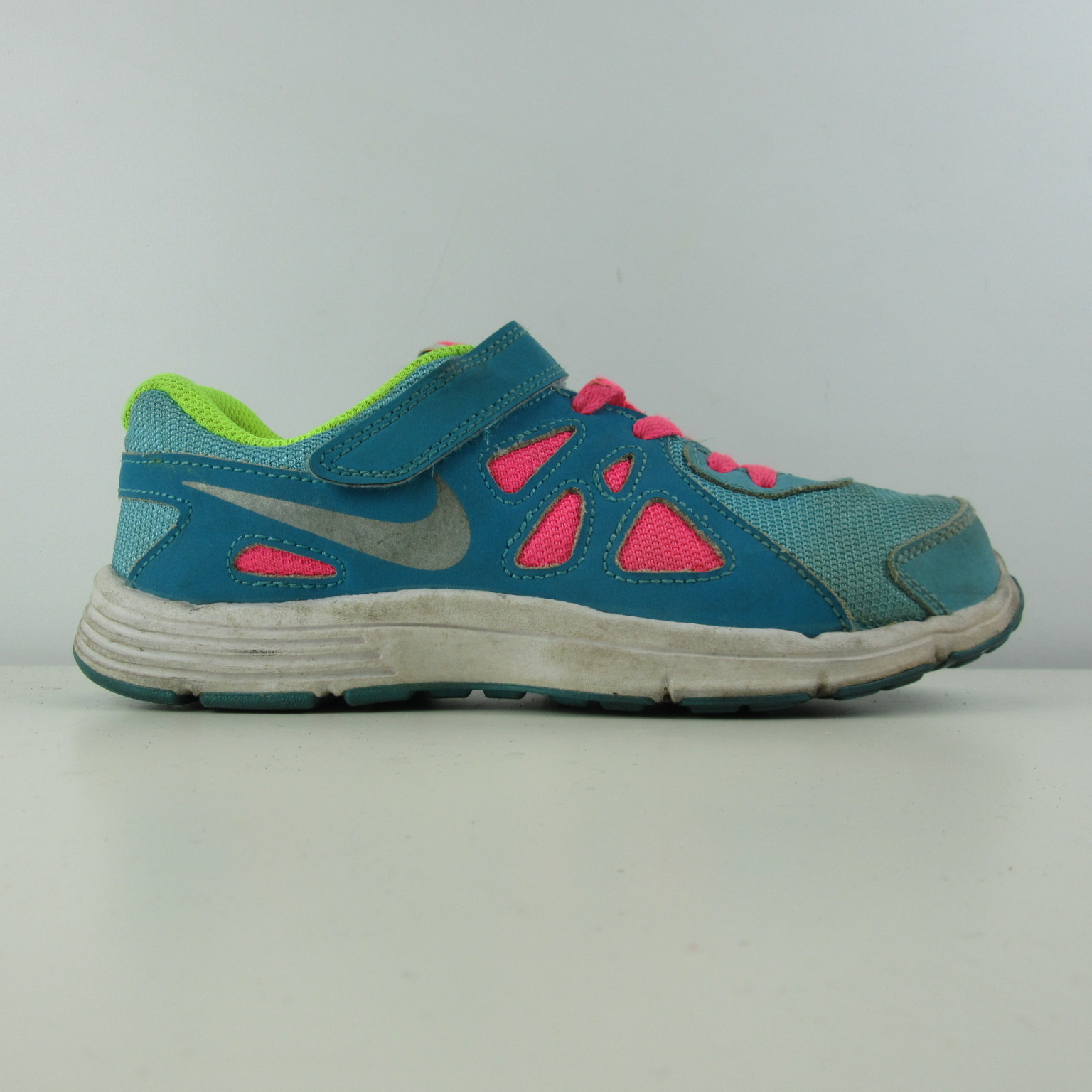 Sneakers (33) - Tientjeofminder.nl