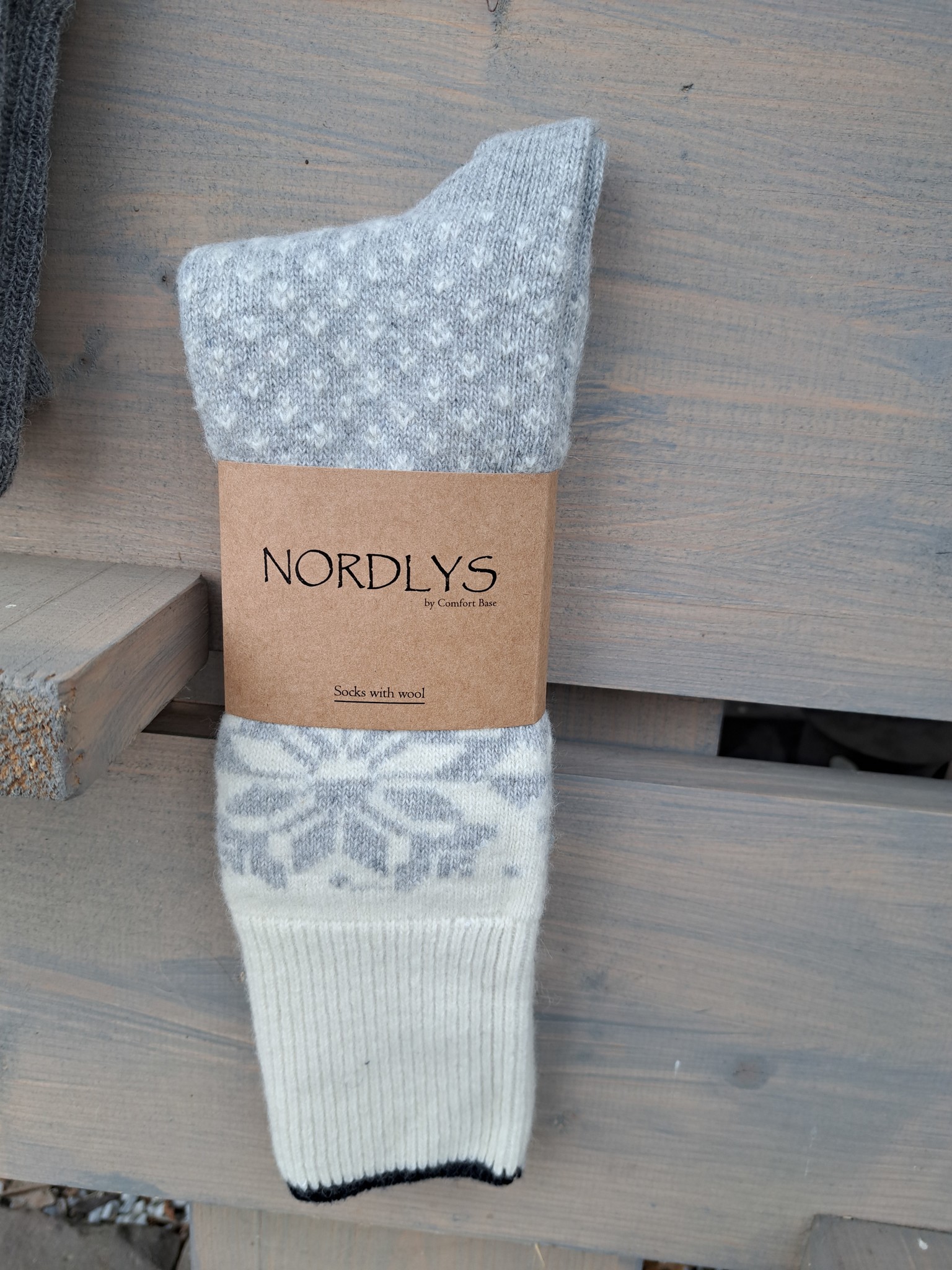 Portugesewol Lange Nordlys Socken mit Wolle