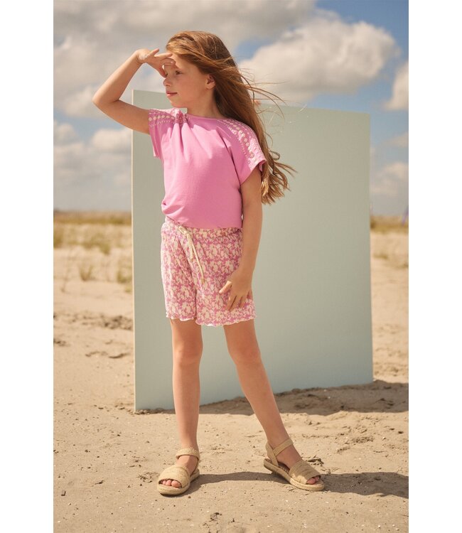 NoNo zomer short meisjes - fresia paars - AOP bloemen, plisse, jersey - Sunny