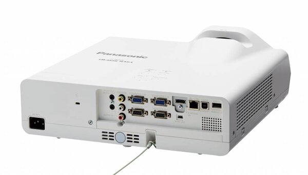 Panasonic Panasonic PT-TW351R WXGA short throw beamer Panasonic Panasonic PT-TW351R WXGA short throw beamer