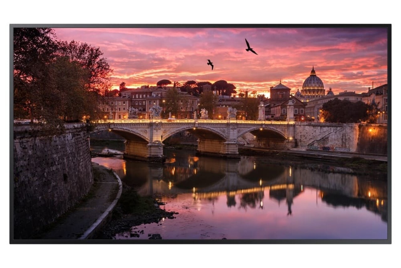 Samsung Samsung QB43R 4K UHD digital signage display Samsung Samsung QB43R 4K UHD digital signage display