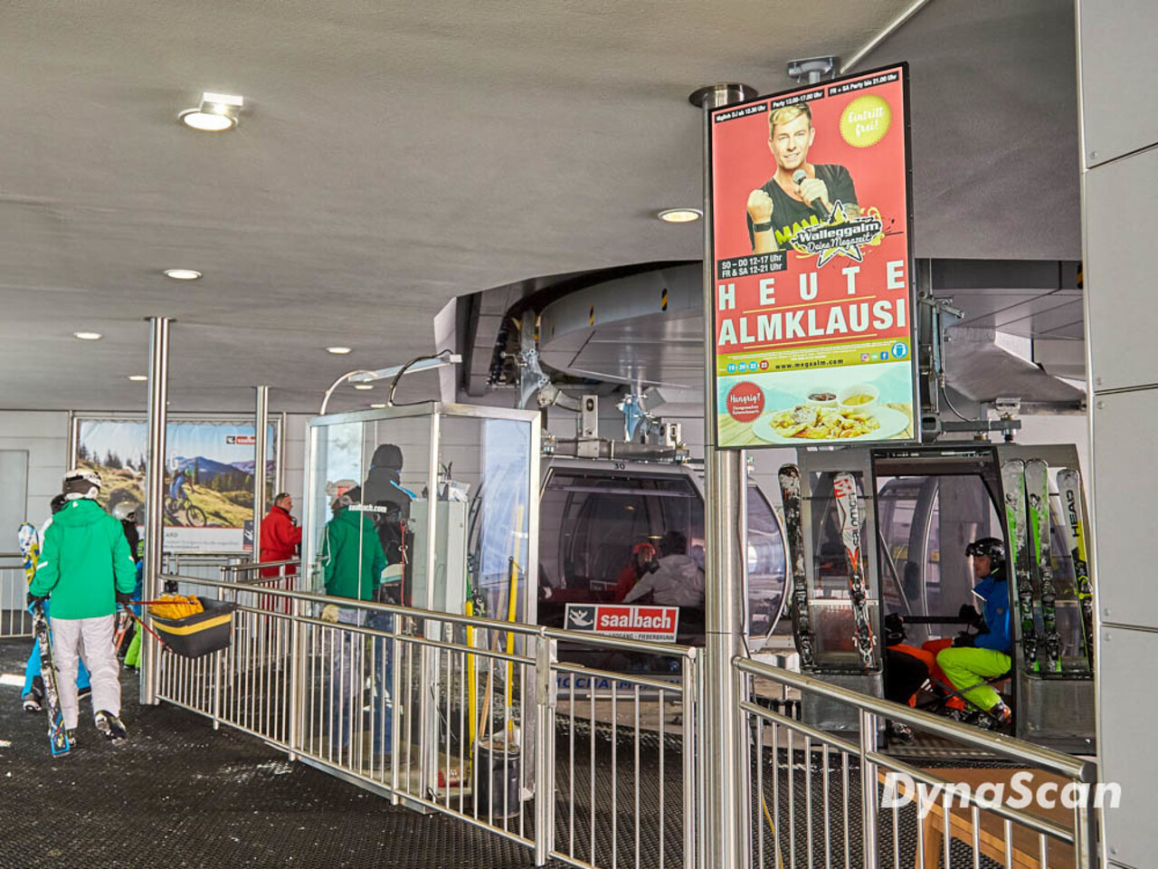 DynaScan DynaScan DO552LR4 Ultrahoge helderheid Digital Signage Display DynaScan DynaScan DO552LR4 Ultrahoge helderheid Digital Signage Display