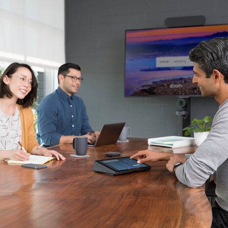 Logitech Logitech TAP Microsoft Teams Base Logitech Logitech TAP Microsoft Teams Base
