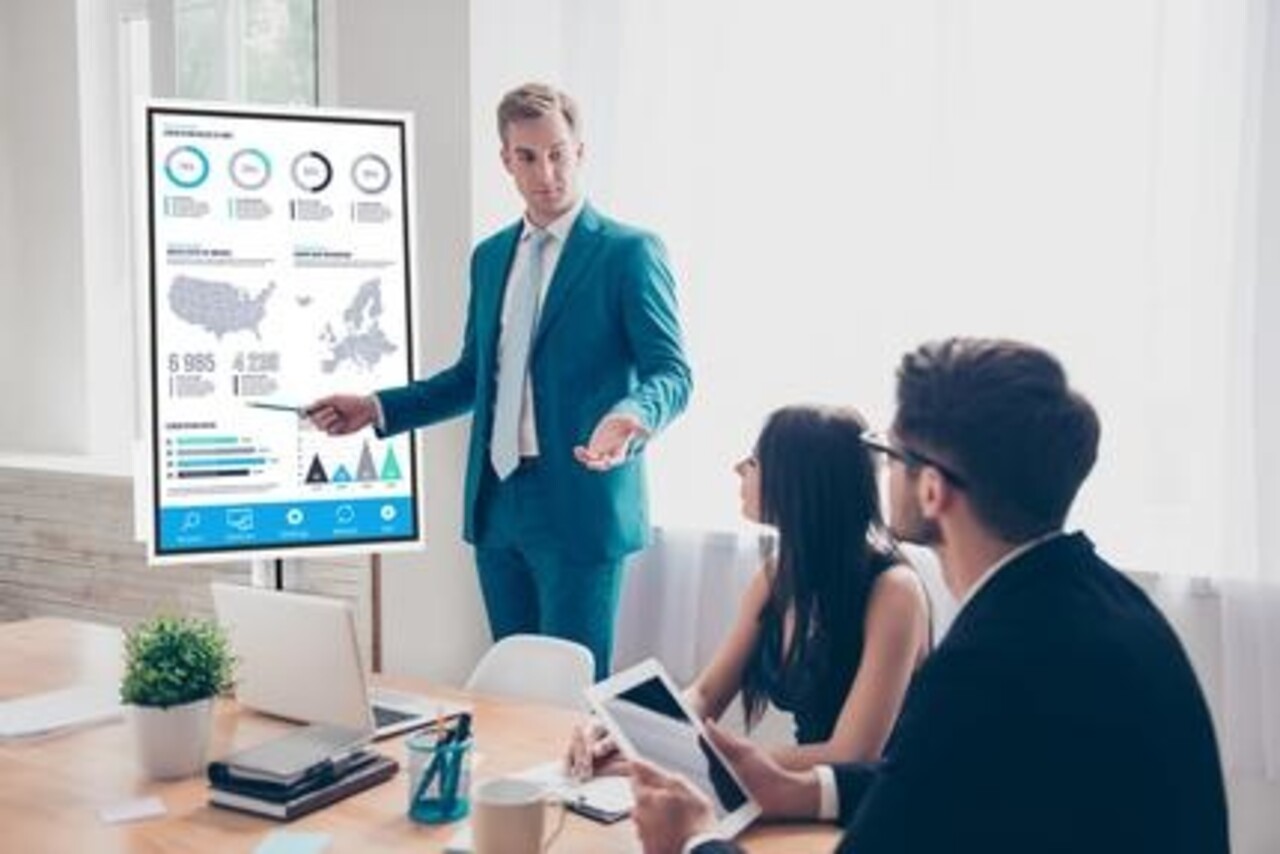 Peerless Peerless SR560-FLIP2 public display trolley Peerless Peerless SR560-FLIP2 public display trolley