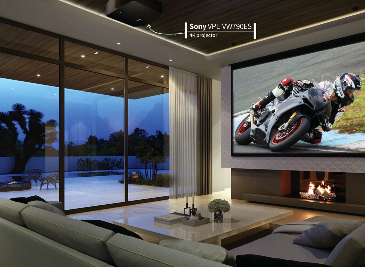 Sony Sony VPL-VW790ES 4K UHD home cinema beamer Sony Sony VPL-VW790ES 4K UHD home cinema beamer