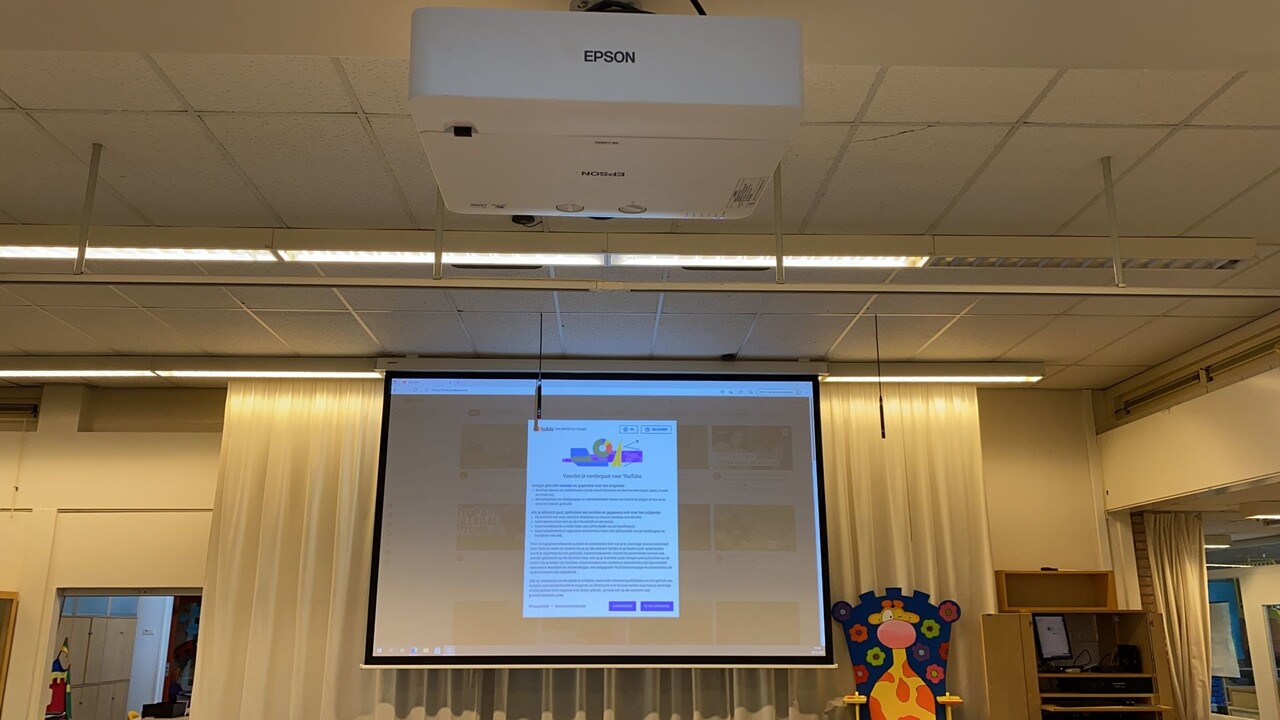 Installeren van uw beamer door onze expert Installeren van uw beamer door onze expert