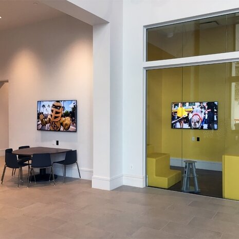 Sony Sony 85" FW-85BZ40H 4K HDR professional display Sony Sony 85" FW-85BZ40H 4K HDR professional display