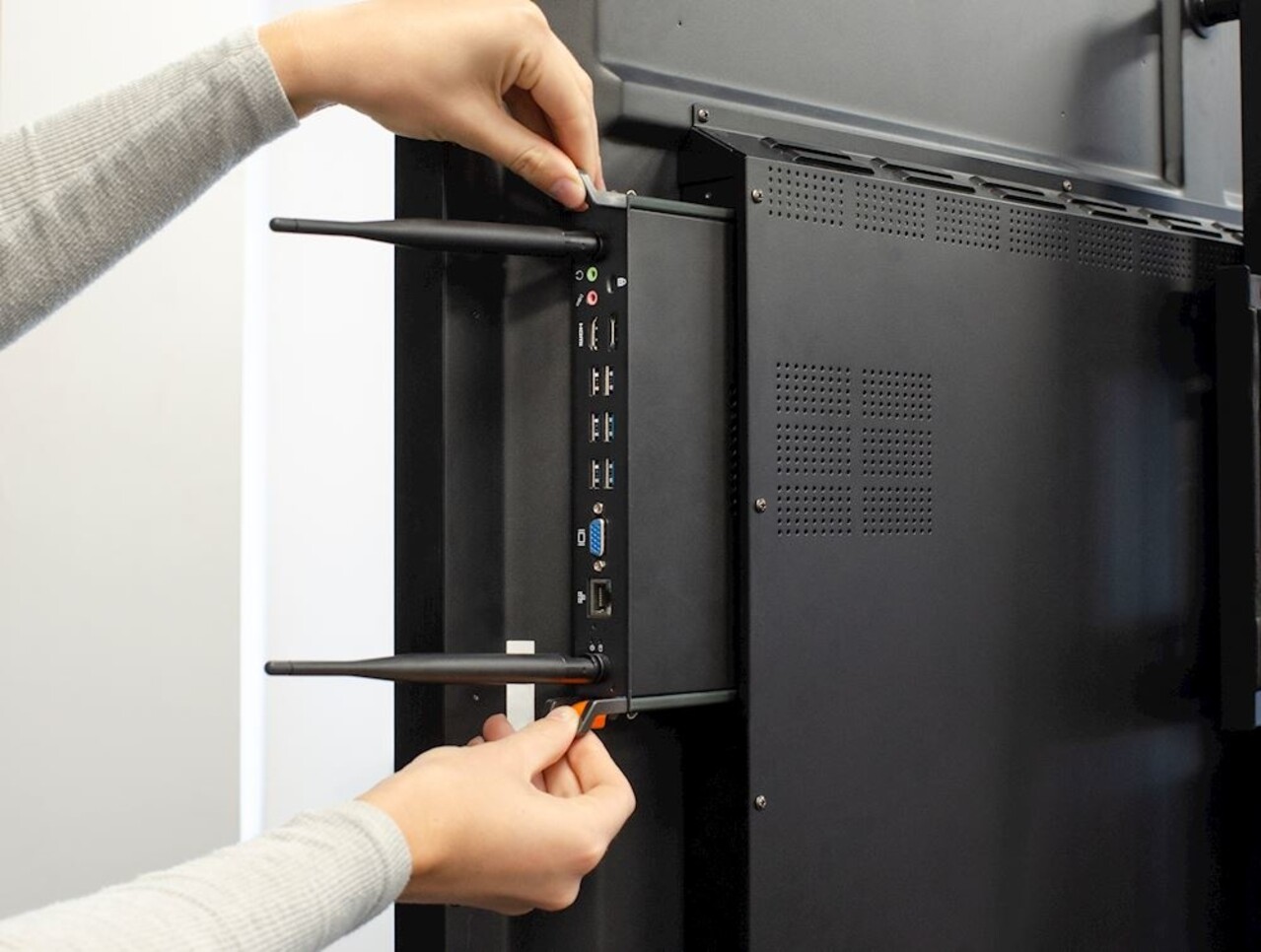 Optoma Optoma OPS3-i7-TPM slot-in PC Optoma Optoma OPS3-i7-TPM slot-in PC