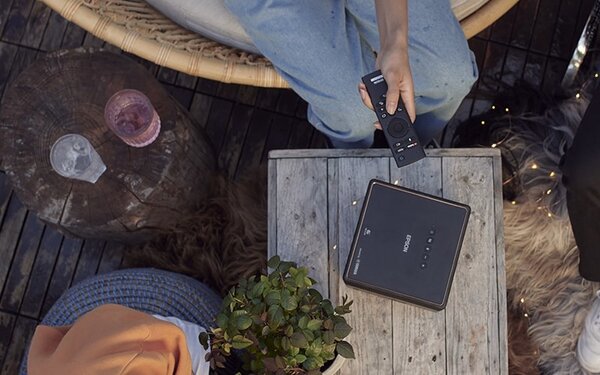 Epson Epson EF-12 EpiqVision smart beamer