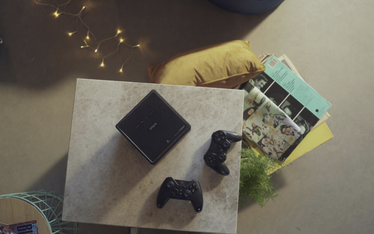 Epson Epson EF-12 EpiqVision smart beamer