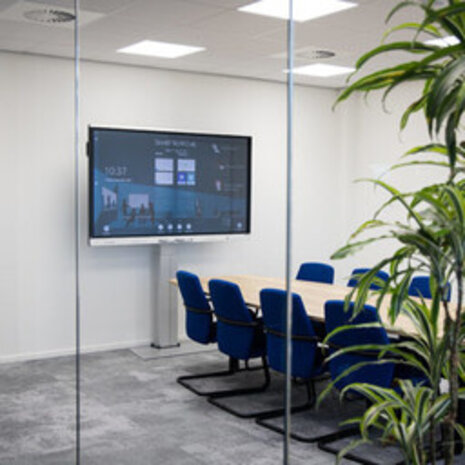 SMART Technologies SMART MX286-V2 iQ  Interactief Whiteboard SMART Technologies SMART MX286-V2 iQ  Interactief Whiteboard