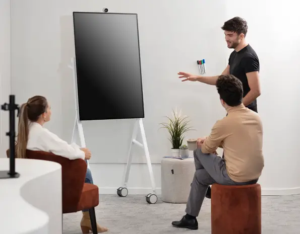 Vision White Flipchart-Style Floorstand VFM-F10/WH