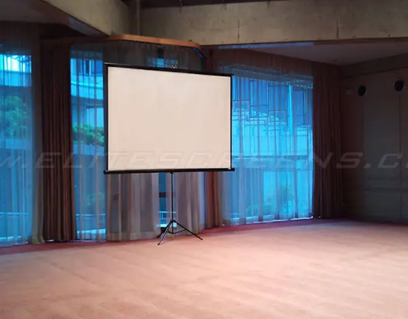 Elite Screens Elite Screens tripod projectiescherm T100UWH Elite Screens Elite Screens tripod projectiescherm T100UWH