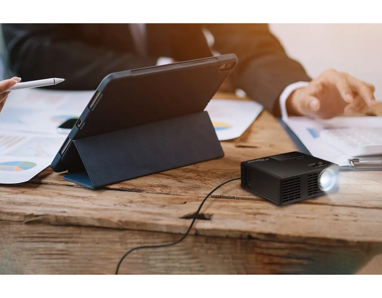 Optoma Optoma ML750i mobiele led beamer Optoma Optoma ML750i mobiele led beamer