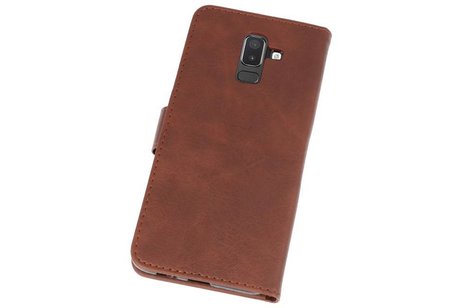 Hoesje Geschikt voor Samsung Galaxy J8 - Kaarthouder Book Case Telefoonhoesje - Mocca