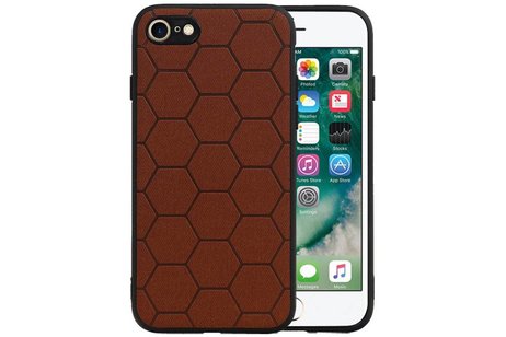 Hexagon Hard Case - Telefoonhoesje - Backcover Hoesje - achterkant hoesje - Geschikt voor iPhone SE 2020 / iPhone 8 / iPhone 7 - Bruin