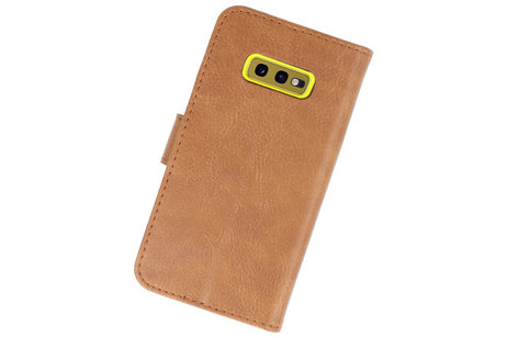 BAOHU Hoesje Geschikt voor de Samsung Galaxy S10e - Kaarthouder Book Case Telefoonhoesje - Bruin