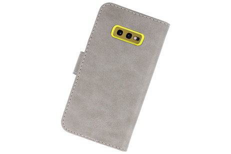 BAOHU Hoesje Geschikt voor de Samsung Galaxy S10e - Kaarthouder Book Case Telefoonhoesje - Grijs