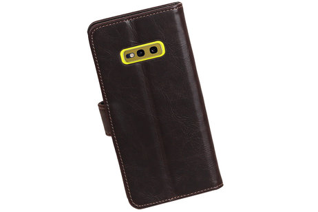 BAOHU Zakelijke Book Case Telefoonhoesje Geschikt voor de Samsung Galaxy S10e - Portemonnee Hoesje - Pasjeshouder Wallet Case - Mocca