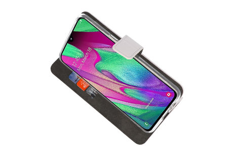 Booktype Telefoonhoesjes - Bookcase Hoesje - Wallet Case -  Geschikt voor Samsung Galaxy A40 - Wit