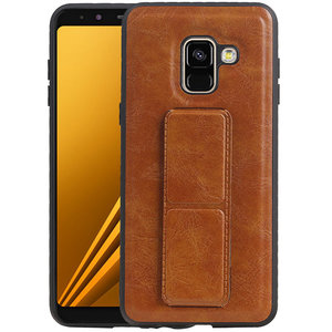 Grip Stand Hardcase Backcover - Telefoonhoesje - Achterkant Hoesje - Geschikt voor Samsung Galaxy A8 (2018) - Bruin