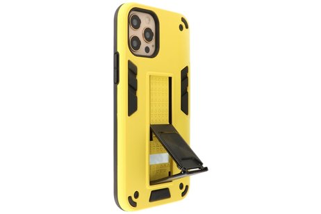 Stand Shockproof Telefoonhoesje - Magnetic Stand Hard Case - Grip Stand Back Cover - Backcover Hoesje voor iPhone 12 - iPhone 12 Pro - Geel