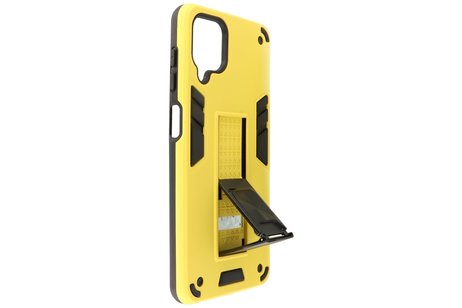 BAOHU Hoesje met Magnetic Stand Hard Case Geschikt voor de Samsung Galaxy A12 - Stand Shockproof Telefoonhoesje - Grip Stand Back Cover - Geel