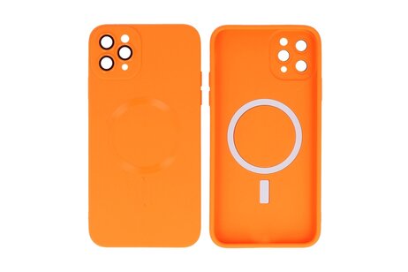 Hoesje Geschikt voor de iPhone 11 Pro Max - Hoesje Geschikt voor MagSafe - Backcover met Camera Beschermer - Oranje